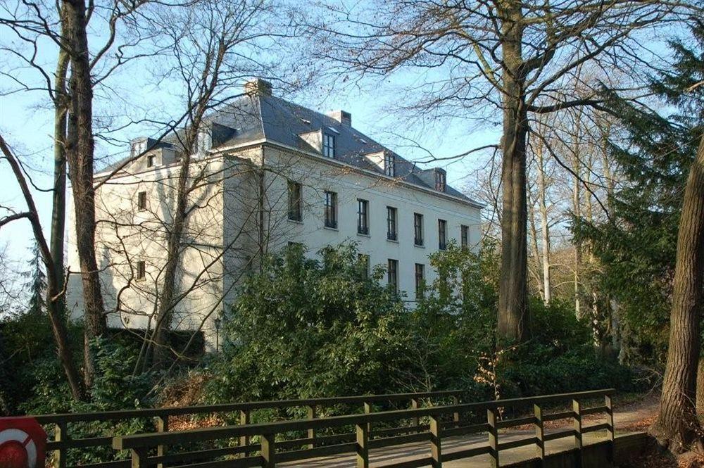 Hotel Kasteel Solhof Aartselaar Exterior foto