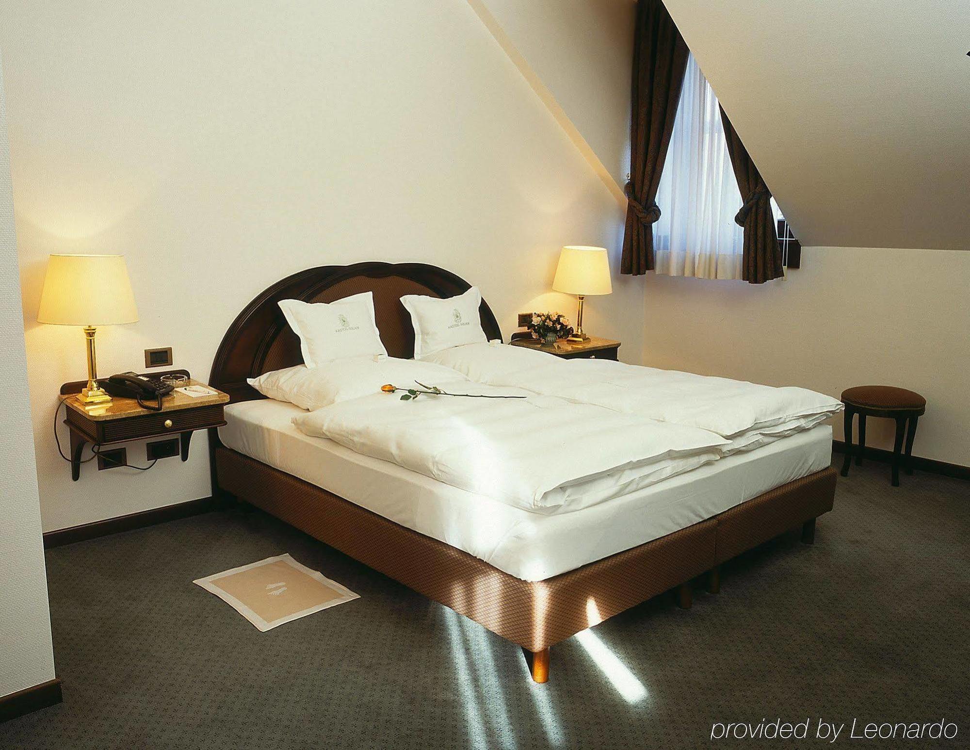 Hotel Kasteel Solhof Aartselaar Zimmer foto