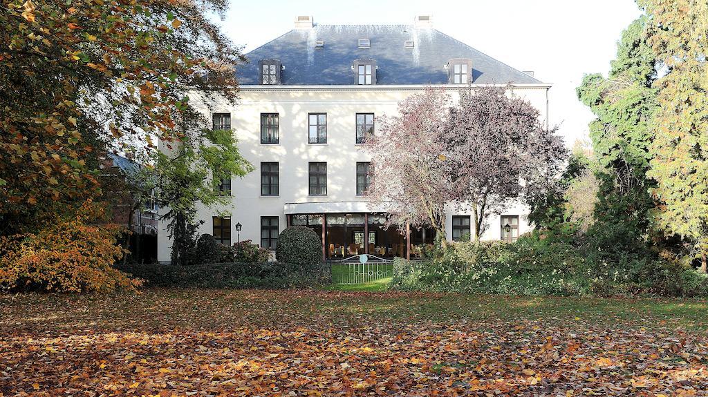 Hotel Kasteel Solhof Aartselaar Exterior foto